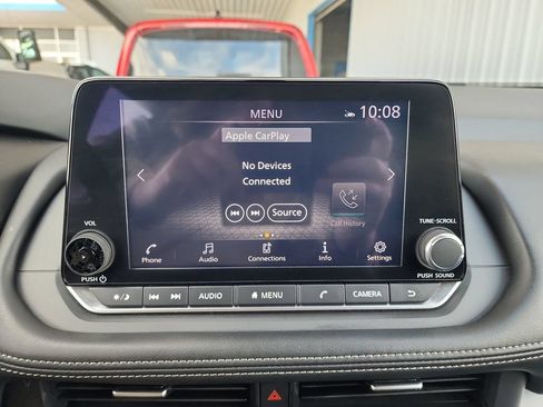 Used 2024 Nissan Rogue SV FWD image 27