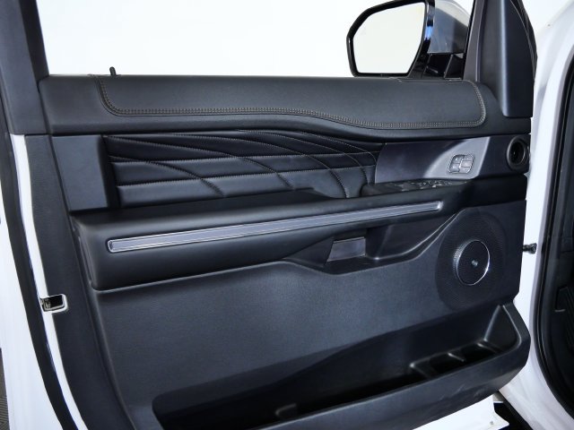 Used 2019 Ford Expedition Platinum AWD/4WD image 15