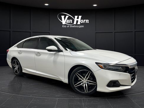 Used 2021 Honda Accord Touring image 1
