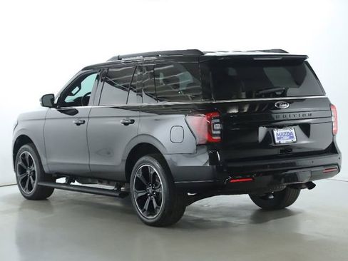 Used 2022 Ford Expedition Limited image 41