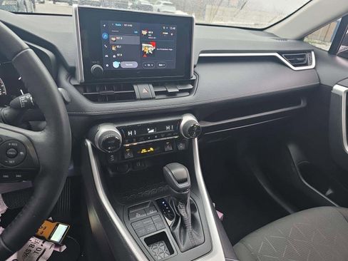 Used 2024 Toyota RAV4 XLE image 6