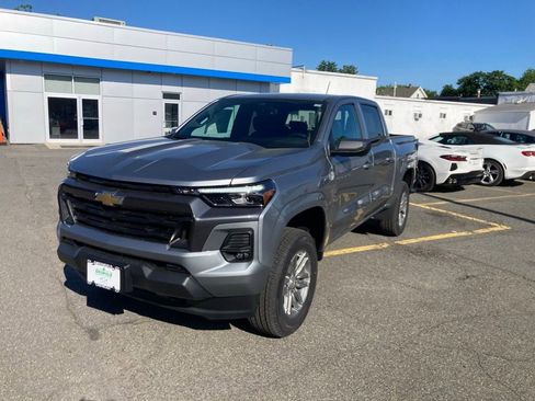 New 2026 Chevrolet Colorado LT w/ LT Convenience Package AWD/4WD image 18