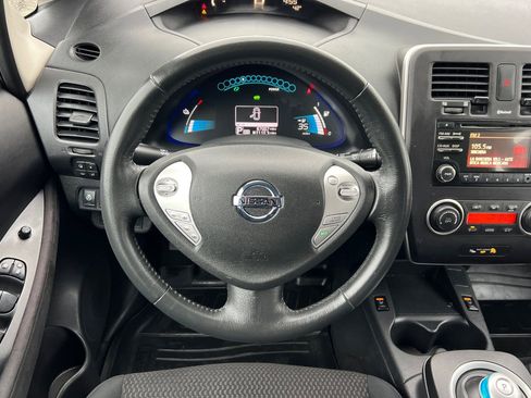 Used 2015 Nissan Leaf S w/ Charge Package image 14
