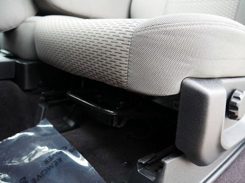 Used 2016 Ford F150 XLT AWD/4WD image 13