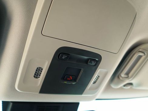 Used 2025 Toyota Camry LE image 31