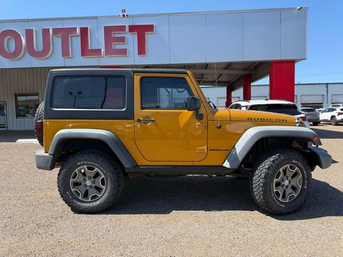 Used 2014 Jeep Wrangler Rubicon w/ Dual Top Group AWD/4WD image 4