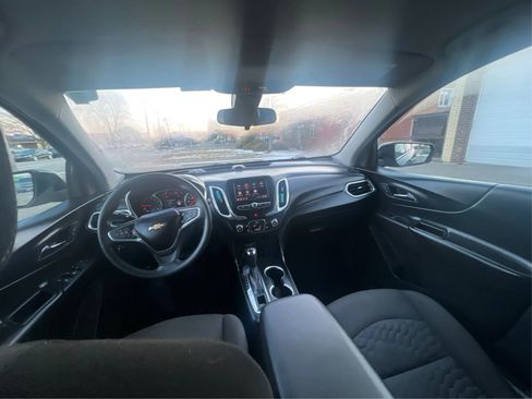 Used 2020 Chevrolet Equinox LT image 27