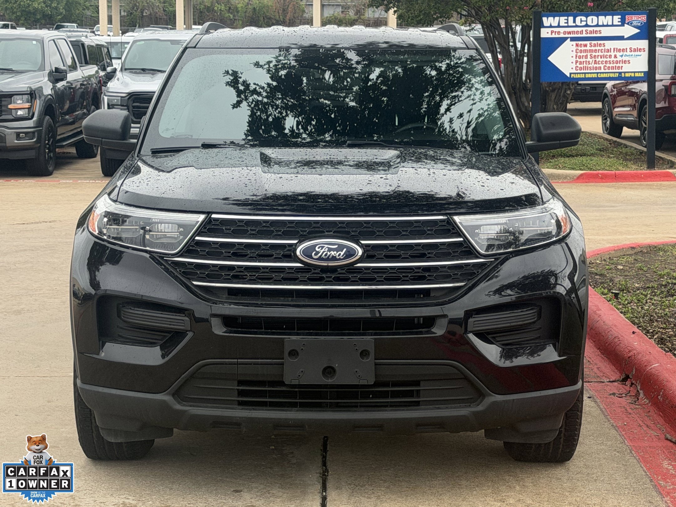 Used 2023 Ford Explorer XLT AWD/4WD image 7
