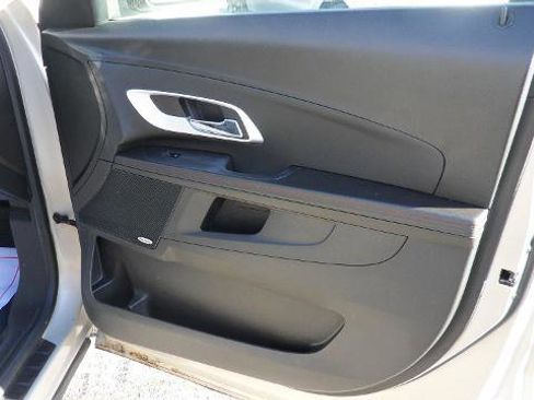 Used 2011 Chevrolet Equinox LT w/ All-Star Package image 9
