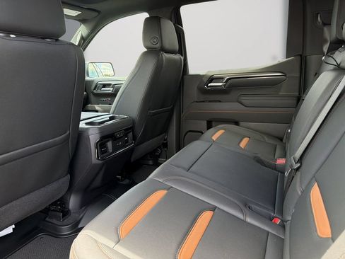 Certified 2026 GMC Sierra 1500 AT4 w/ AT4 Premium Package AWD/4WD image 15