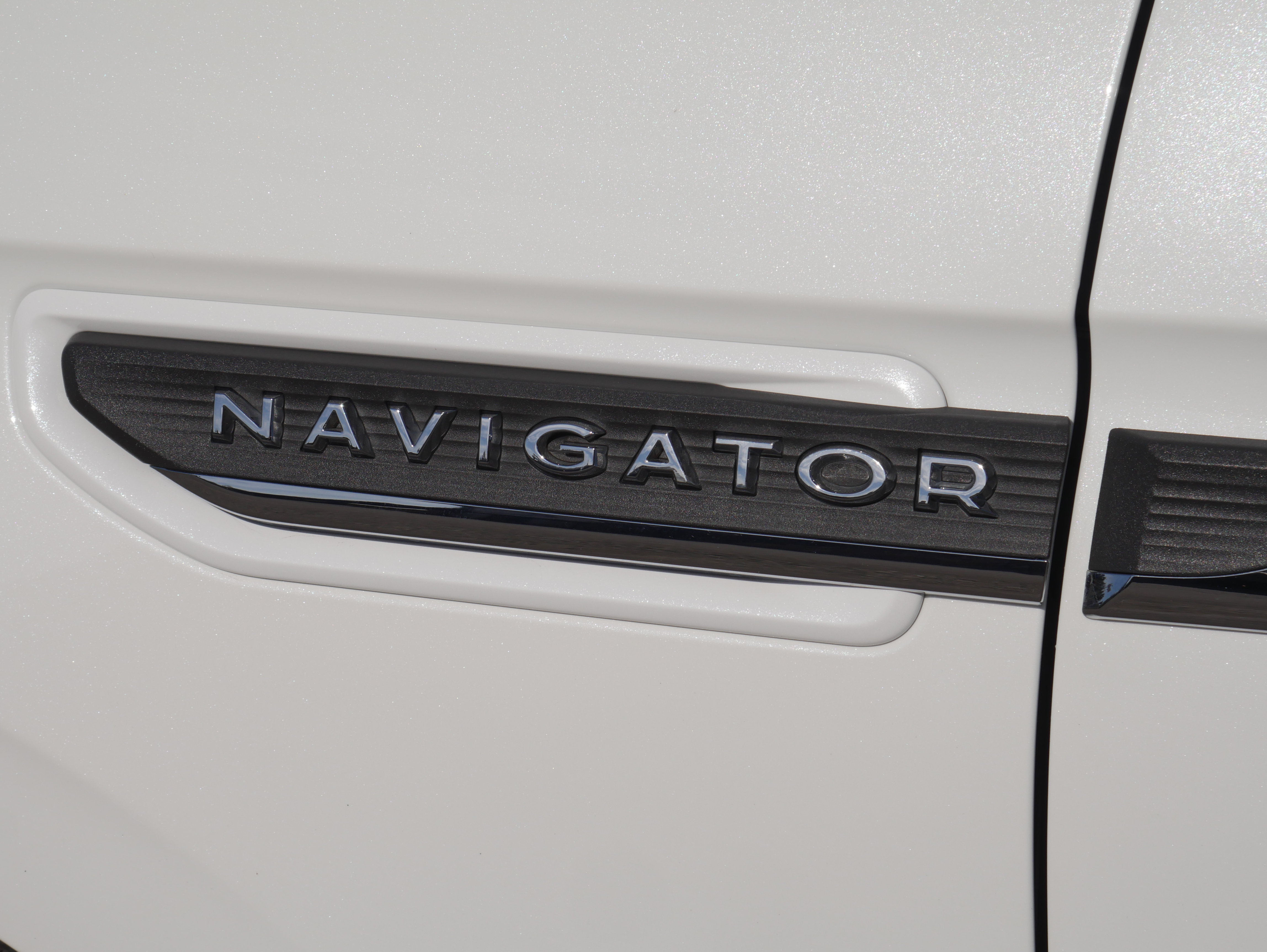 Used 2023 Lincoln Navigator Reserve w/ Equipment Group 201A AWD/4WD image 20