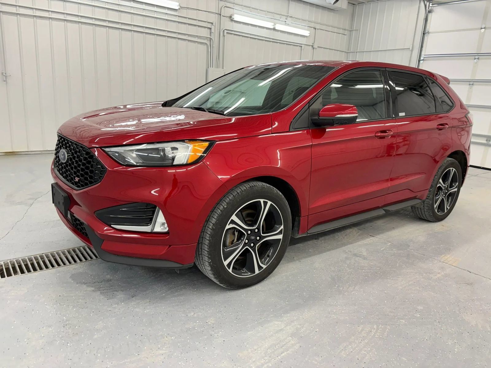 Used 2020 Ford Edge ST w/ Cold Weather Package AWD/4WD image 10