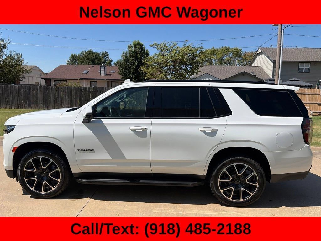 Used 2023 Chevrolet Tahoe RST w/ Luxury Package AWD/4WD image 5