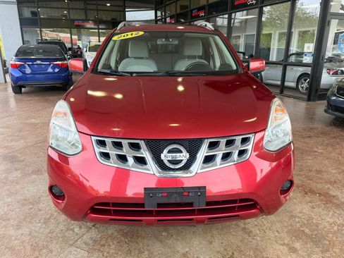 Used 2012 Nissan Rogue SV image 2
