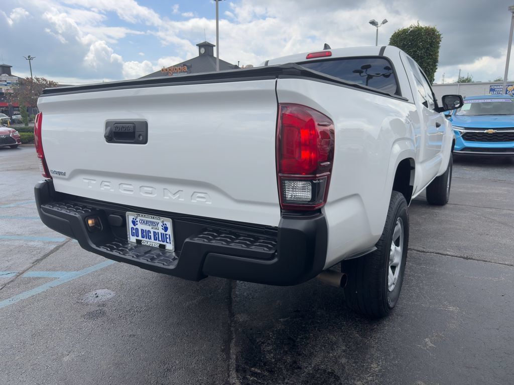 Used 2022 Toyota Tacoma SR RWD image 5