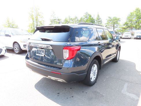 Used 2023 Ford Explorer XLT w/ Equipment Group 202A AWD/4WD image 5