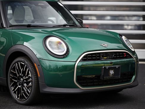 New 2026 MINI Cooper S image 2
