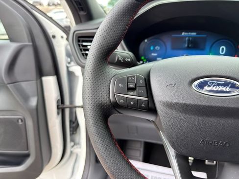 Used 2024 Ford Escape ST-Line Elite w/ Premium Technology Package AWD/4WD image 45