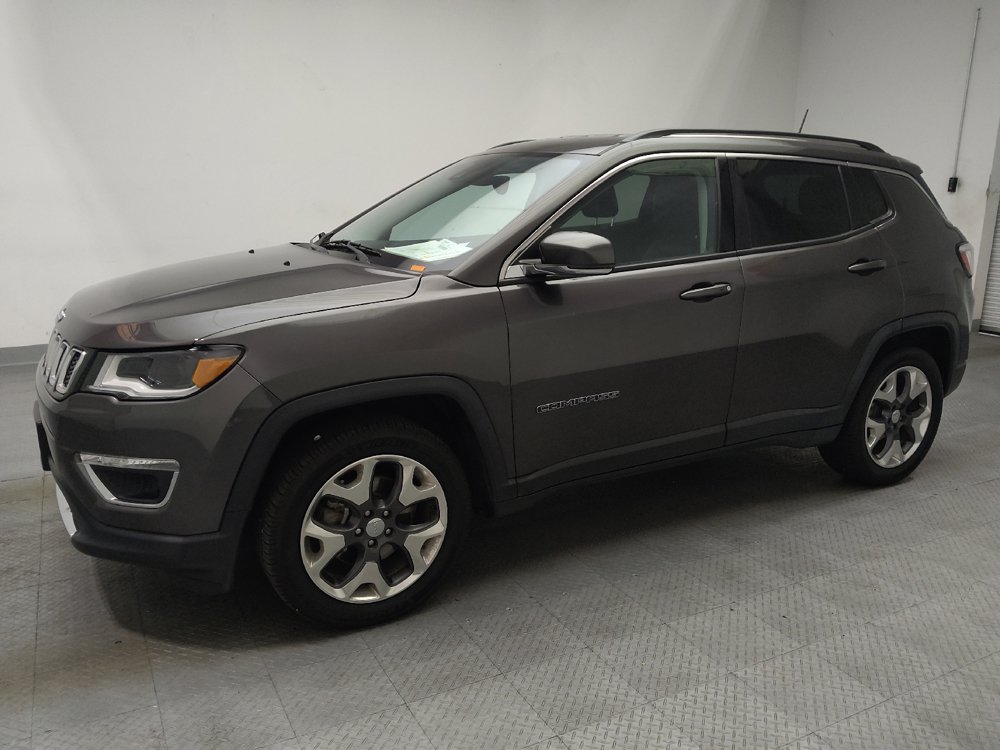 Used 2018 Jeep Compass Limited w/ Navigation Group FWD image 2
