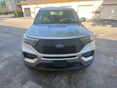Used 2021 Ford Explorer 4WD Police Interceptor image 2