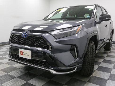 Used 2023 Toyota RAV4 XSE image 5