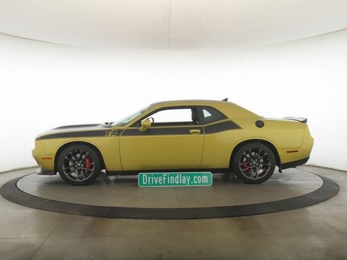 Used 2021 Dodge Challenger R/T w/ T/A Package image 9