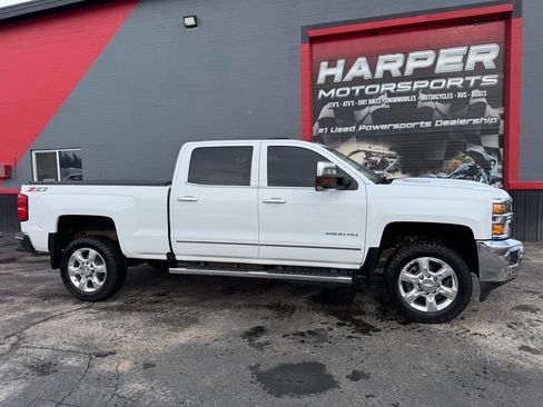 Used 2019 Chevrolet Silverado 2500 LTZ w/ Duramax Plus Package image 5
