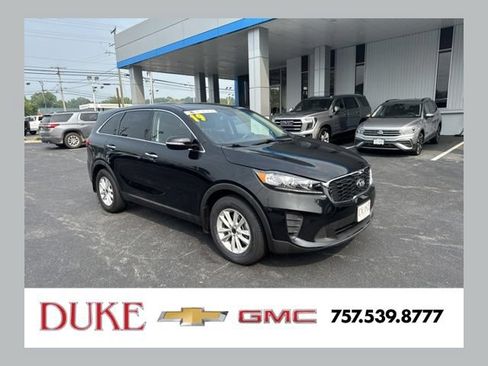 Used 2019 Kia Sorento L FWD image 1