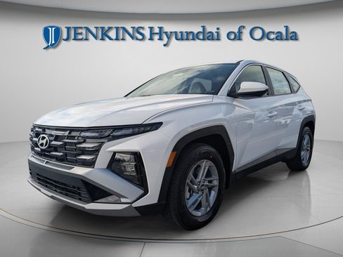 New 2026 Hyundai Tucson SE image 9