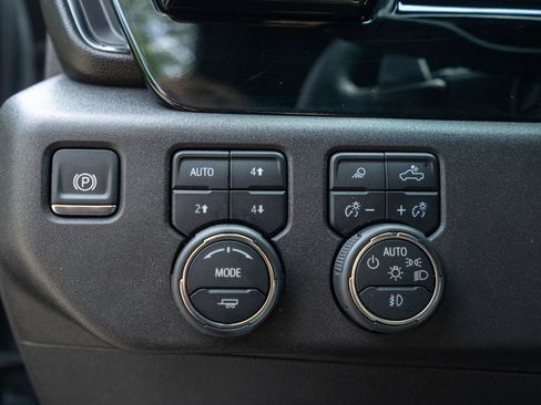 Used 2024 Chevrolet Silverado 1500 ZR2 w/ ZR2 Bison Edition AWD/4WD image 19