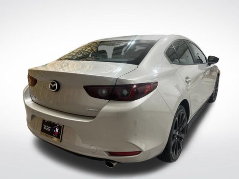 Used 2024 MAZDA MAZDA3 s FWD image 6