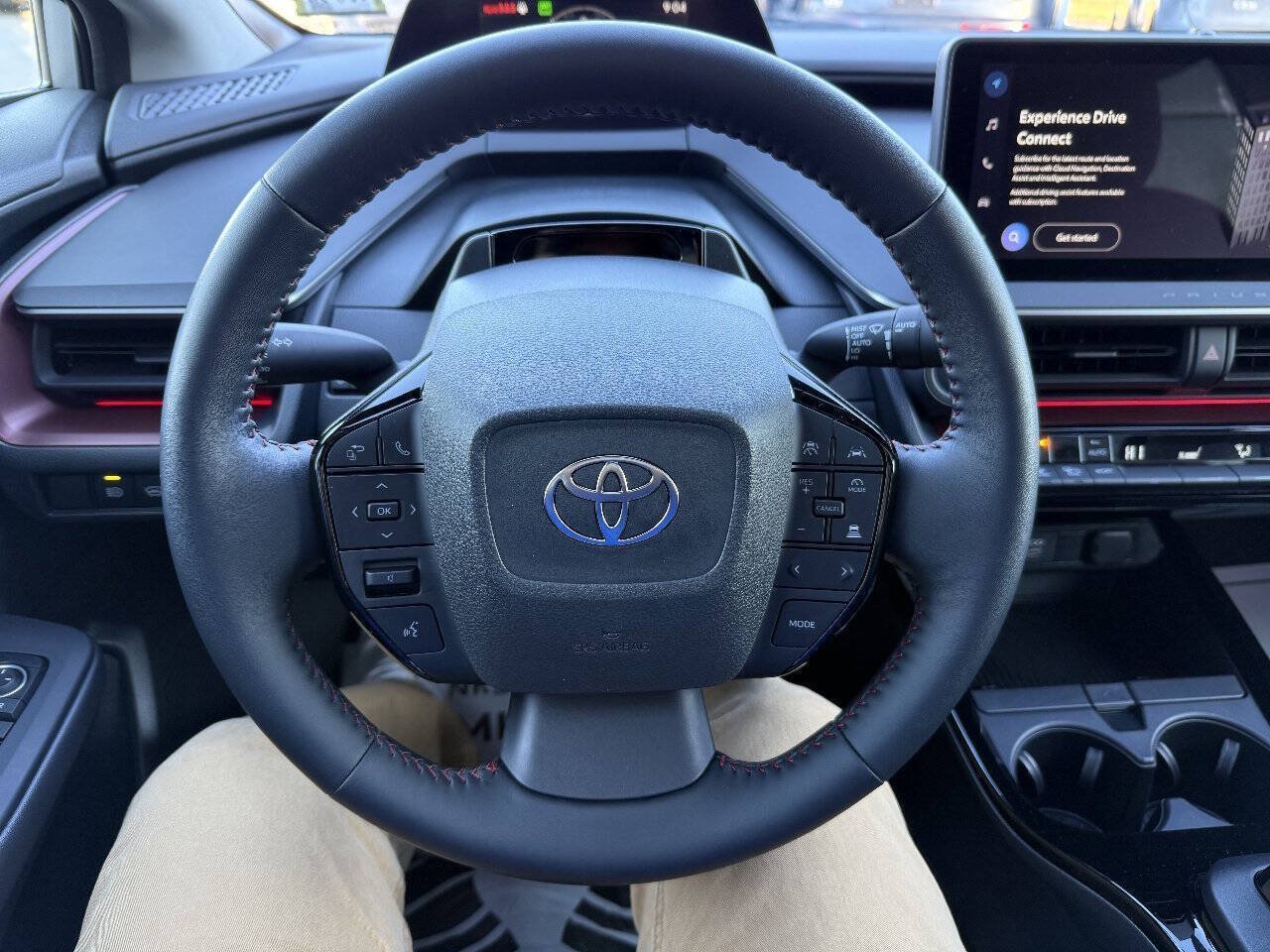 Used 2024 Toyota Prius Prime FWD image 23