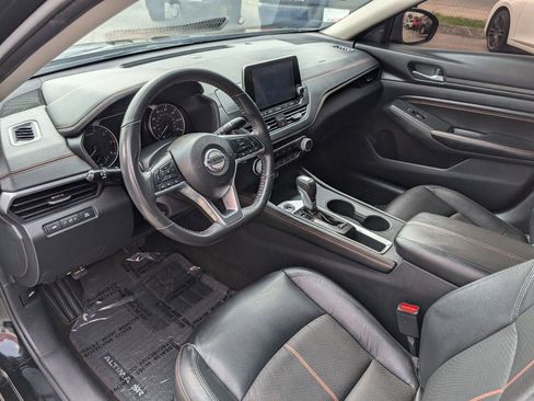 Used 2022 Nissan Altima 2.5 SR image 12