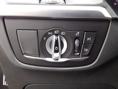 Used 2022 BMW X3 xDrive30i w/ Convenience Package image 29