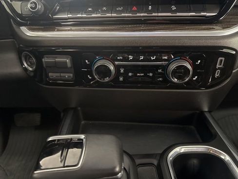 Used 2022 Chevrolet Silverado 1500 RST image 21