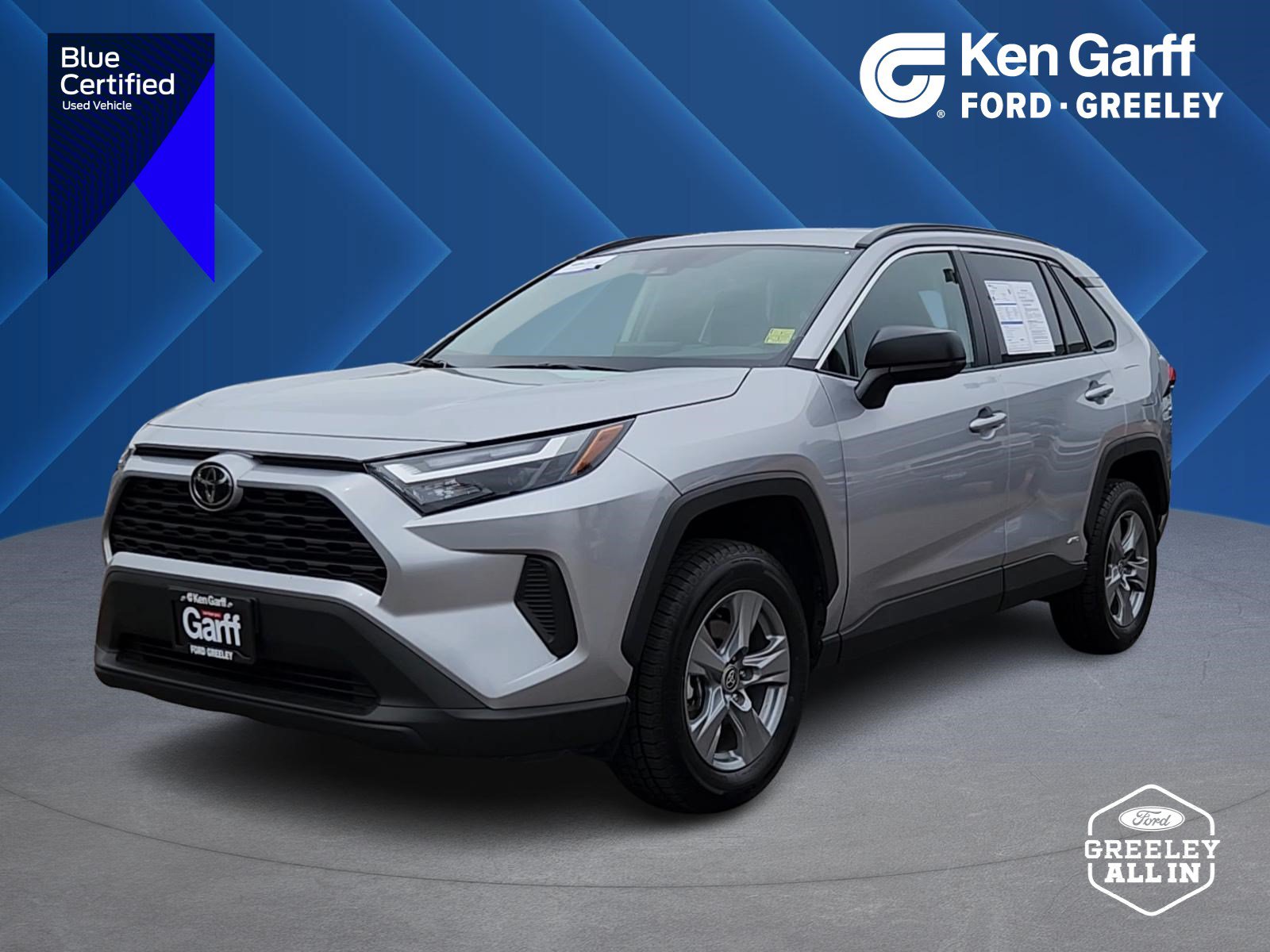 Used 2025 Toyota RAV4 LE AWD/4WD image 1