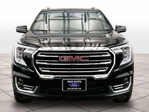 Used 2024 GMC Terrain SLT image 3