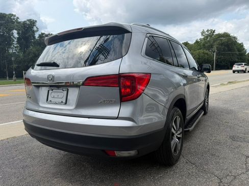 Used 2017 Honda Pilot EX-L image 10