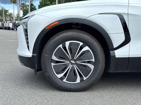 New 2025 Chevrolet Blazer EV LT image 10