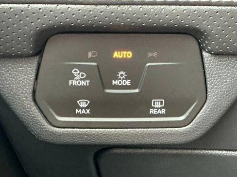 Certified 2025 Volkswagen Atlas SE w/ Black Wheel Package AWD/4WD image 34