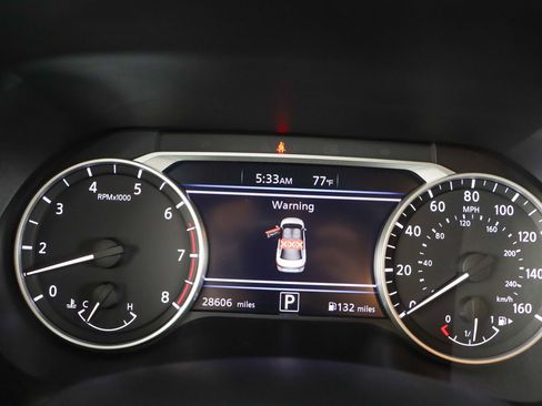 Used 2025 Nissan Sentra SV FWD image 15