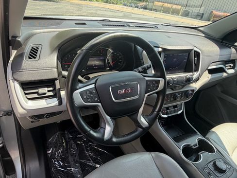 Used 2023 GMC Terrain SLT FWD image 29