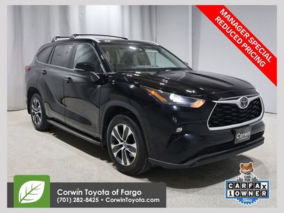 Used 2023 Toyota Highlander XLE