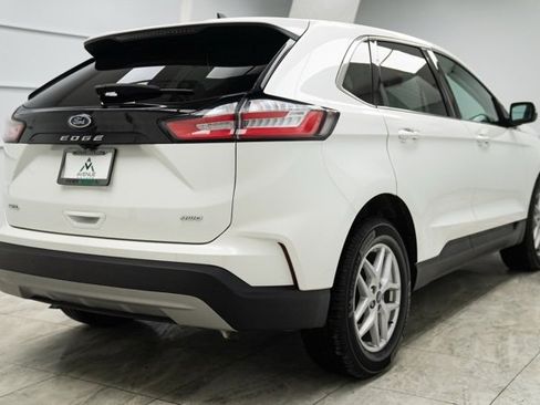 Used 2022 Ford Edge SEL w/ Convenience Package image 9