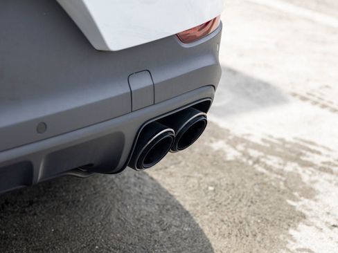 Certified 2024 Porsche Cayenne Coupe AWD/4WD image 24