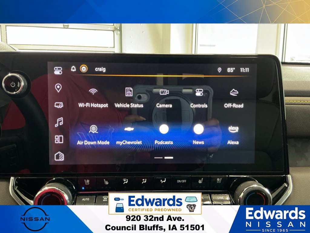 Used 2023 Chevrolet Colorado ZR2 w/ ZR2 Convenience Package III AWD/4WD image 28