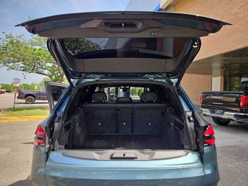 Used 2024 BMW X5 xDrive40i w/ Premium Package image 36