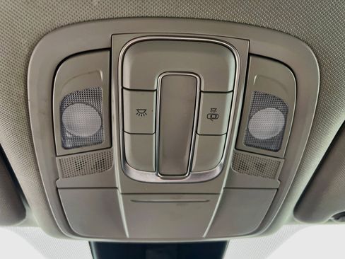 Used 2020 Hyundai Santa Fe SE FWD image 21