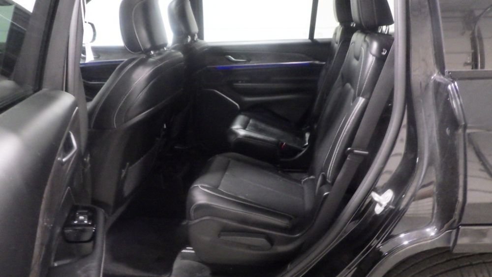 Used 2023 Jeep Grand Cherokee L Overland AWD/4WD image 7