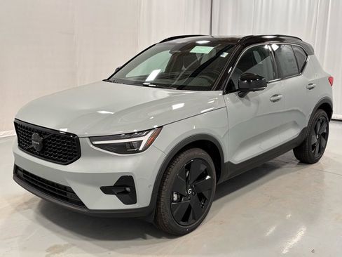 New 2026 Volvo XC40 B5 Ultra w/ Protection Package Premier image 1